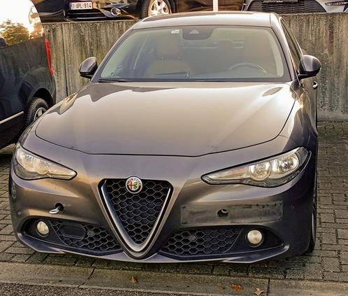 Prachtige Alfa Romeo Guilia  Super JTD 2.2 Diesel 180 PK, Autos, Alfa Romeo, Particulier, Giulia, ABS, Caméra de recul, Airbags