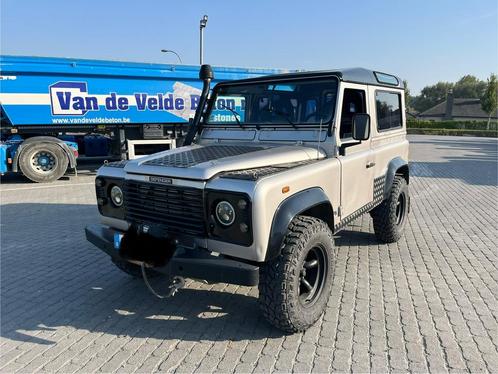 Defender 90 td5 van 2000. Wordt gekeurd voor verkoop !, Autos, Land Rover, Particulier, Defender, Diesel, SUV ou Tout-terrain