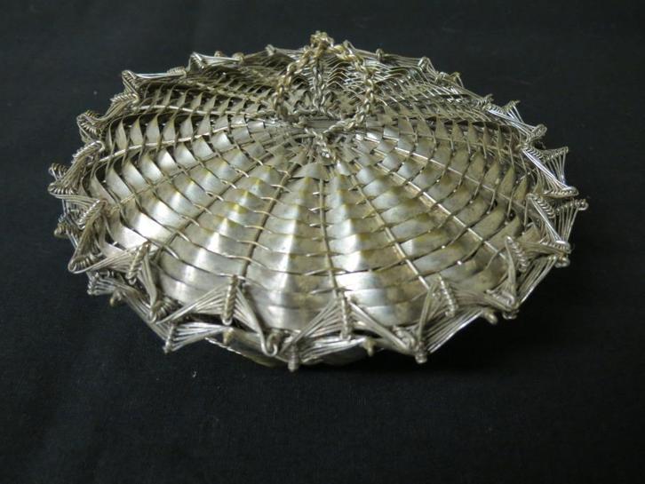 Verzilverd snoepmandje, Antiek en Kunst, Antiek | Zilver en Goud, Zilver, Ophalen of Verzenden