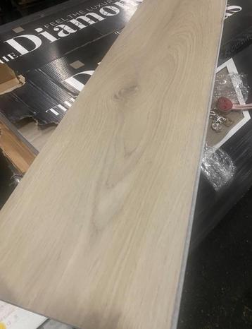 Pvc/spc aan 15€ per m2 geen addertjes alles zelfde prijs beschikbaar voor biedingen