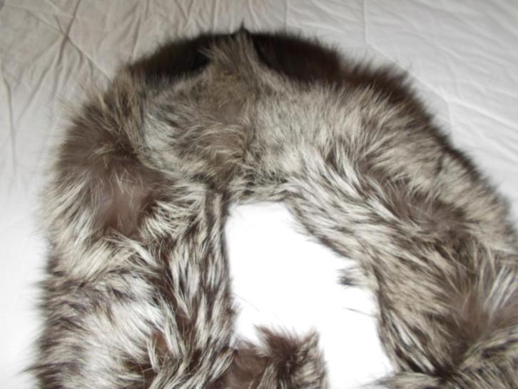 Tour de cou en fourrure de renard argenté., Kleding | Dames, Mutsen, Sjaals en Handschoenen, Zo goed als nieuw, Sjaal, Maat 46/48 (XL) of groter