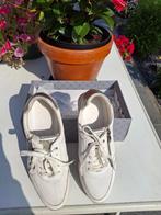 Marco Tozzi 40 witte sneakers, Kleding | Dames, Schoenen, Wit, Ophalen of Verzenden, Zo goed als nieuw, Sneakers
