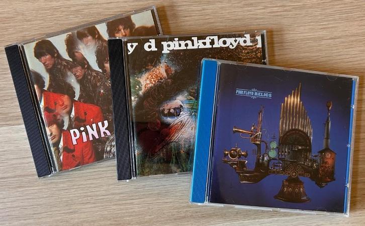 PINK FLOYD - Piper, Saucerful & Relics ( 3 CDs; remasters ), Cd's en Dvd's, Cd's | Rock, Zo goed als nieuw, Progressive, Verzenden