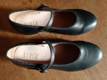 Tapschoenen beschikbaar voor biedingen