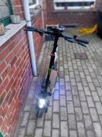 Trottinette électrique à vendre à l'état neuf, Vélos & Vélomoteurs, Trottinettes, Enlèvement, Comme neuf, Step électrique (E-scooter)