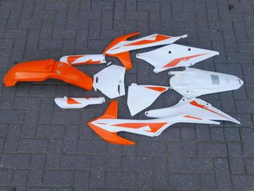 Kappenset KTM beschikbaar voor biedingen