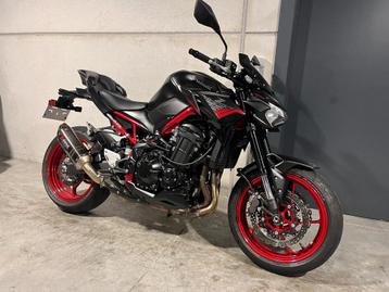 Kawasaki Z900 Performance in showroomstaat (bj 2021)