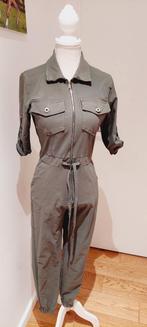 Une superbe combinaison style militaire à manches courtes., Ophalen, Zo goed als nieuw