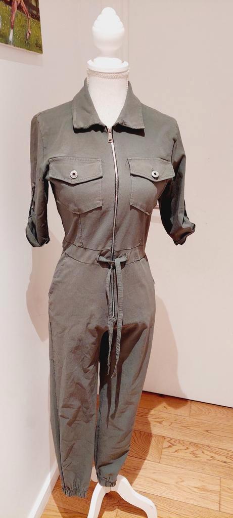 Une superbe combinaison style militaire à manches courtes., Kleding | Dames, Jumpsuits, Zo goed als nieuw, Ophalen