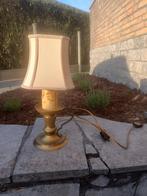Belle lampe en cuivre avec abat-jour soigné, Antiquités & Art, Enlèvement ou Envoi