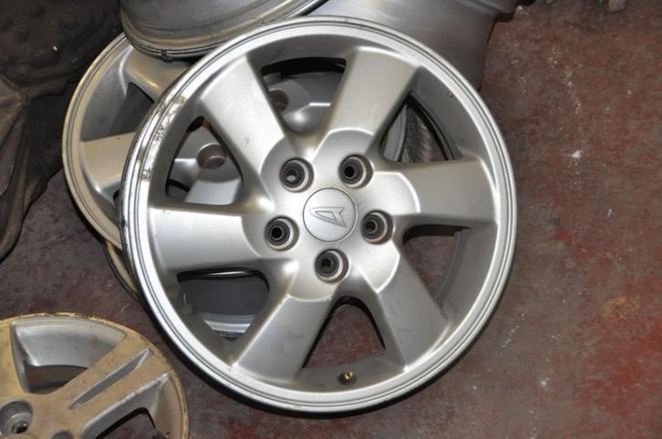 VELGEN: Audi, BMW, Citroën, Daihatsu en Isuzu, Auto-onderdelen, Banden en Velgen, Velg(en), Winterbanden, Ophalen