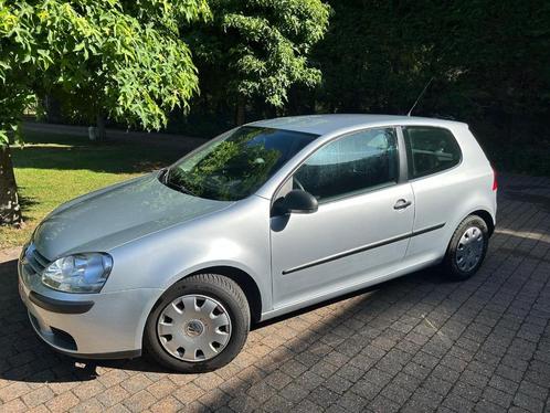 VW Golf (2007), zilverkleurig, benzine, 119.000 km, Auto's, Volkswagen, Particulier, Golf, ABS, Airbags, Airconditioning, Centrale vergrendeling