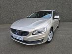 Volvo V60 D2 Momentum  AIRCO/GPS/PDC/CRUISE..., Auto's, Volvo, Stof, 4 cilinders, 1969 cc, Beige