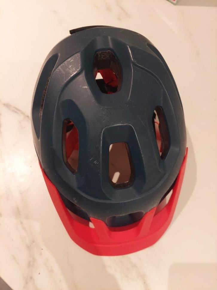 Decathlon fietshelm rockrider - helm kids, Fietsen en Brommers, Fietsaccessoires | Fietshelmen, Zo goed als nieuw, Jongen of Meisje