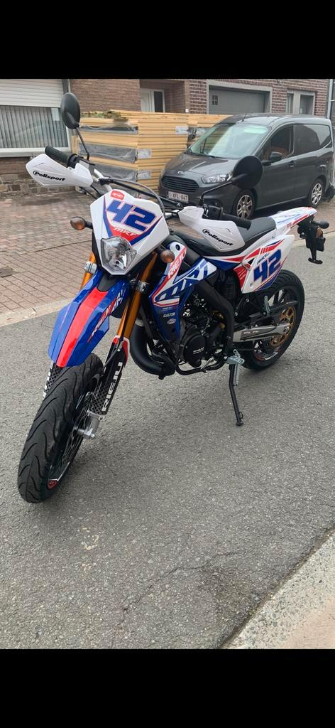 Rieju MRT 50 SM pro, Fietsen en Brommers, Brommers | Overige merken, Zo goed als nieuw, Klasse B (45 km/u), Ophalen