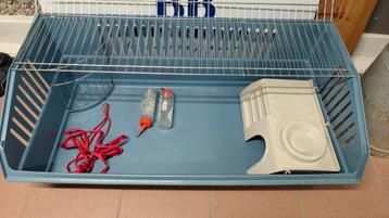 Konijnenhok  beschikbaar voor biedingen