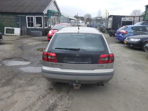 Achterlicht rechts van een Volvo V40, Auto-onderdelen, Verlichting, Volvo, Gebruikt, 3 maanden garantie, Ophalen of Verzenden