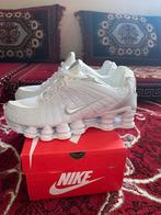 Nieuwe Nike Shox schoenen, Sport en Fitness, Voetbal, Ophalen of Verzenden, Nieuw, Schoenen
