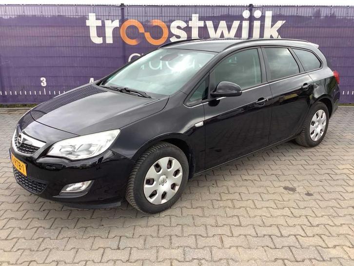 2011 - Opel - Astra Sports Tourer - 1.4 Edition - Personenau, Auto's, Opel, Bedrijf, Astra, Overige brandstoffen, Euro 5, Break