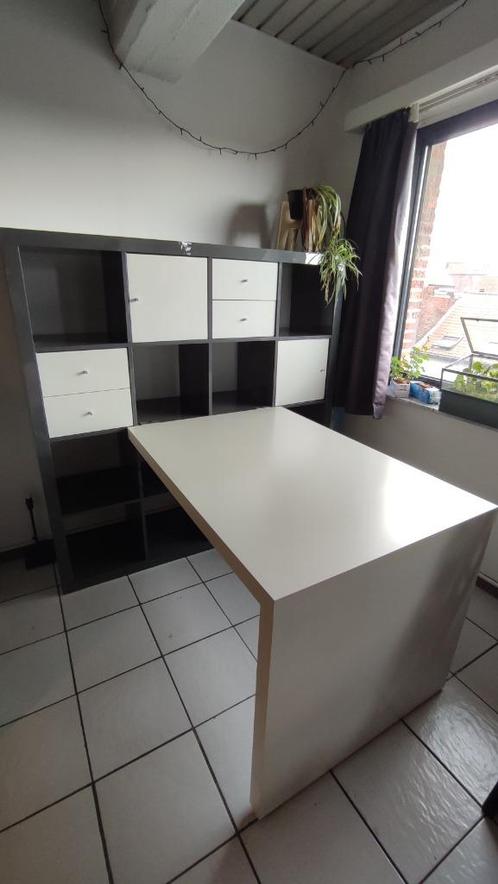 Ikea kallax kast + bureau, Huis en Inrichting, Kasten | Boekenkasten, Zo goed als nieuw, 100 tot 150 cm, 100 tot 150 cm, 25 tot 50 cm