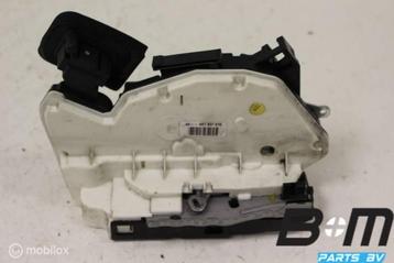 Portierslot RV (bijrijderskant) VW Polo 6R 5K1837016 beschikbaar voor biedingen