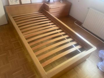 één persoons bed met commode van "Musterring"  beschikbaar voor biedingen
