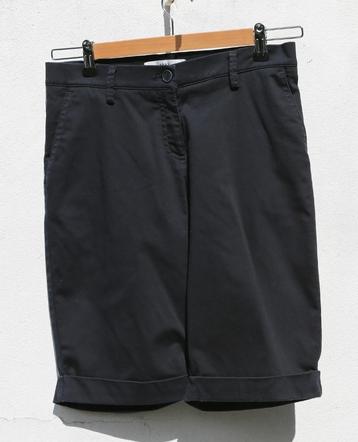Zeer mooie blauwe korte broek Brax T38 beschikbaar voor biedingen