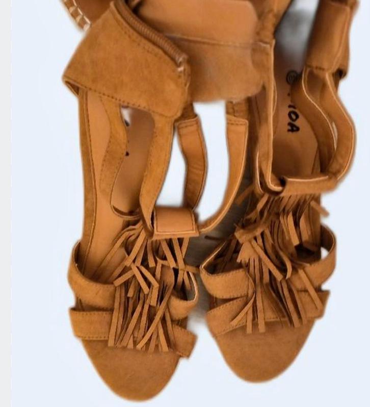Boho Sandalen cognackleur M39 rits achteraan, Kleding | Dames, Schoenen, Nieuw, Sandalen of Muiltjes, Bruin, Ophalen of Verzenden