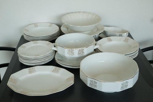 Antiek 32-delig servies – Faïencerie Saint-Ghislain (België), Antiek en Kunst, Antiek | Servies compleet, Ophalen
