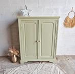 Armoire parisienne aerogommée en pin brut et vert sauge, Enlèvement, Comme neuf, Armoire