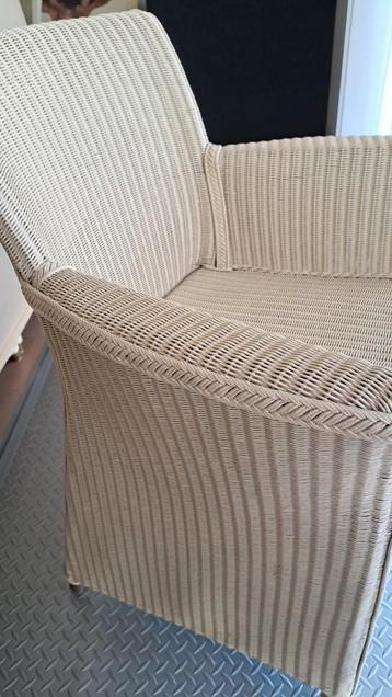 Prachtige nog nieuwe zetels 4 stuks beige kleur ! beschikbaar voor biedingen