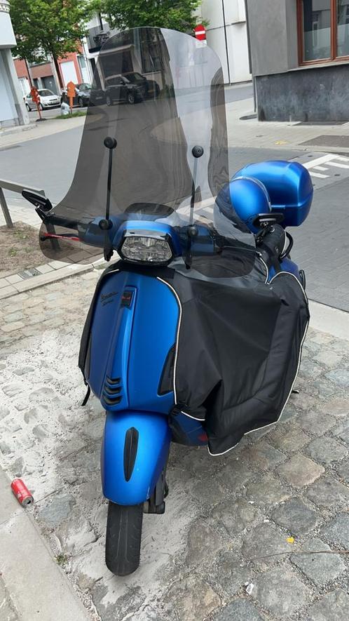 Vespa sprint 2020 vivace bleu, Fietsen en Brommers, Scooters | Vespa, Zo goed als nieuw, Vespa S, Klasse A (25 km/u), Benzine