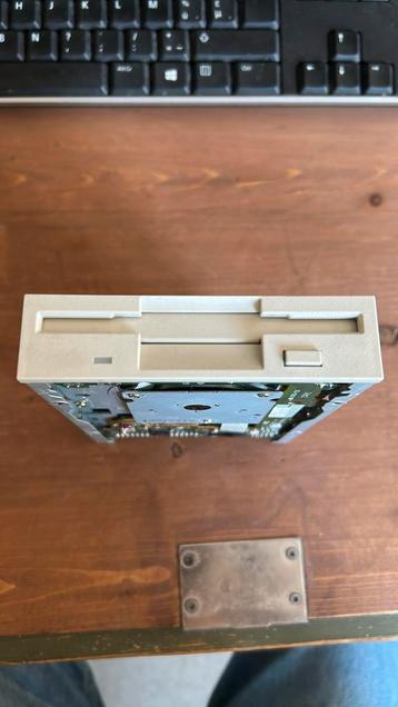 Floppy Disk reader, Informatique & Logiciels, Enlèvement, Nec