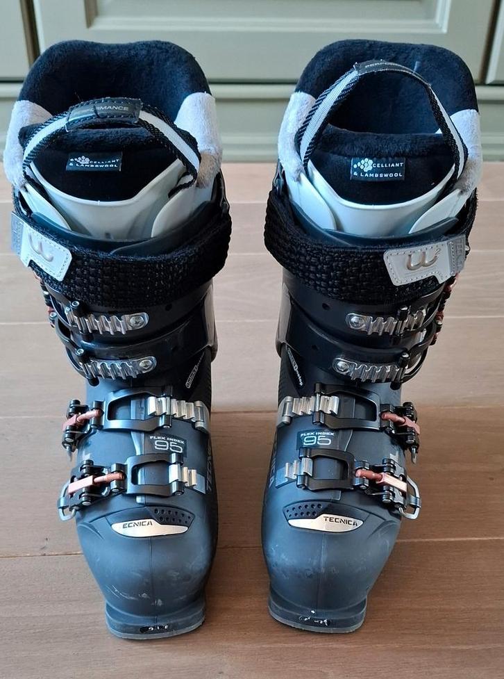 Skibotten Technica mach 1 w mv flex 95 maat 24.5, Sport en Fitness, Skiën en Langlaufen, Ophalen of Verzenden