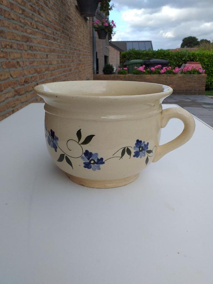Oude kamerpot, Antiek en Kunst, Antiek | Keramiek en Aardewerk, Ophalen