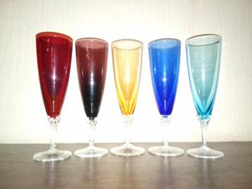 champagnefluiten: oorsprong in Empoli, Italië beschikbaar voor biedingen
