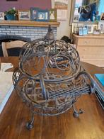 Panier à couvercle en métal + poignées 35/35 cm 35€, Enlèvement