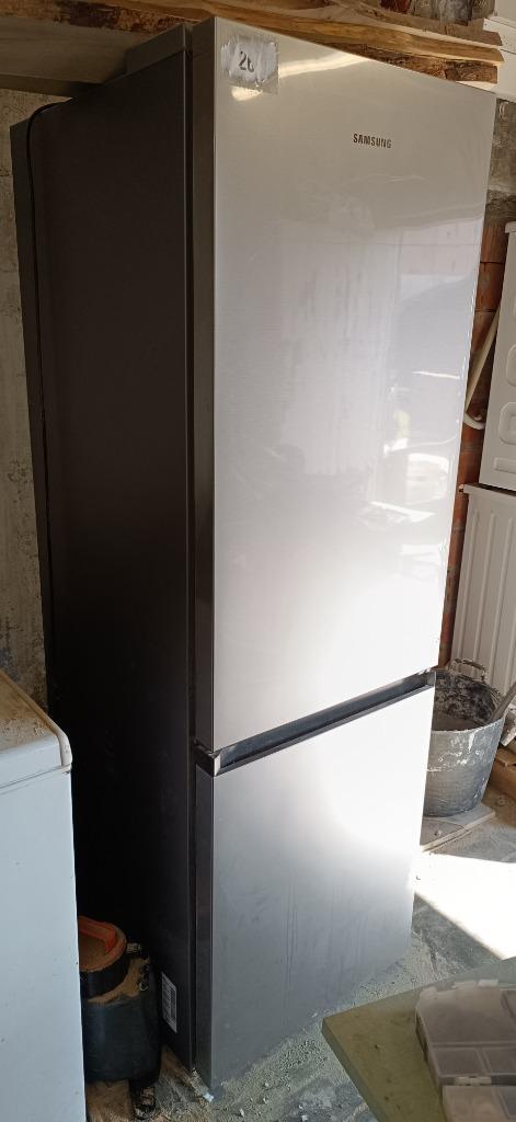 koelkast met vriesgedeelte, Elektronische apparatuur, Koelkasten en IJskasten, Ophalen