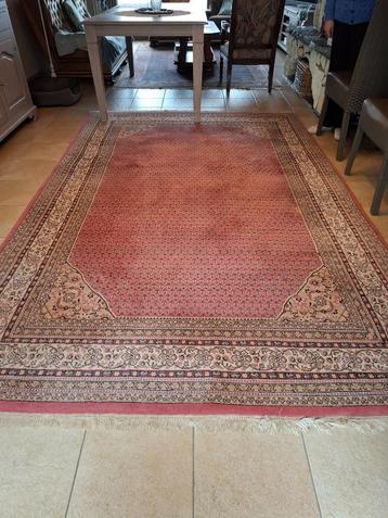 Wollen tapijt 3meter x 2meter beschikbaar voor biedingen