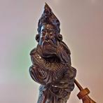 Sculpture asiatique orientale d'un guerrier découpé en bois, Antiquités & Art, Enlèvement ou Envoi