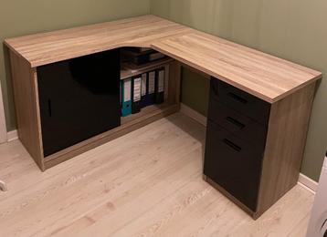 Bureau d'angle - 2 portes & 2 tiroirs beschikbaar voor biedingen
