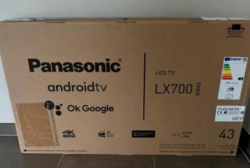 Panasonic TX-43LXW704 disponible aux enchères