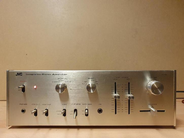 JVC Integrated Stereo Amplifier VN-300, Audio, Tv en Foto, Stereoketens, JVC, Ophalen of Verzenden