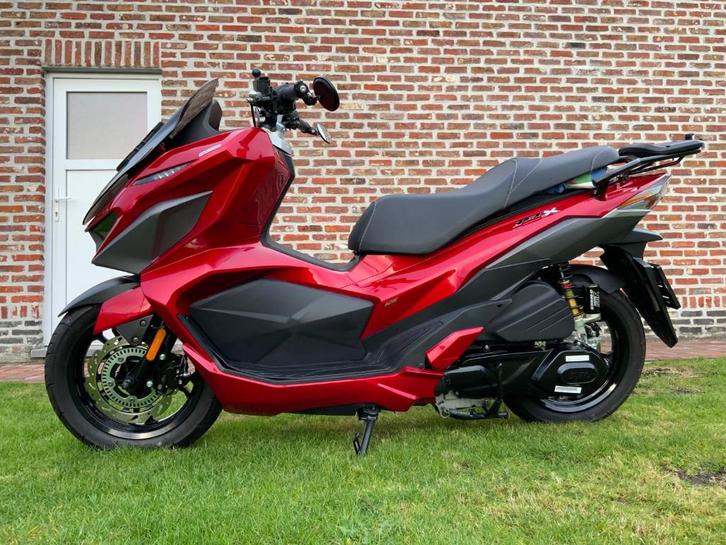 SYM JET X 125 LC/ABS ROOD, Motoren, Motoren | Overige merken, Particulier, Scooter, 11 kW of minder, 1 cilinder, Minimaal motorrijbewijs A1