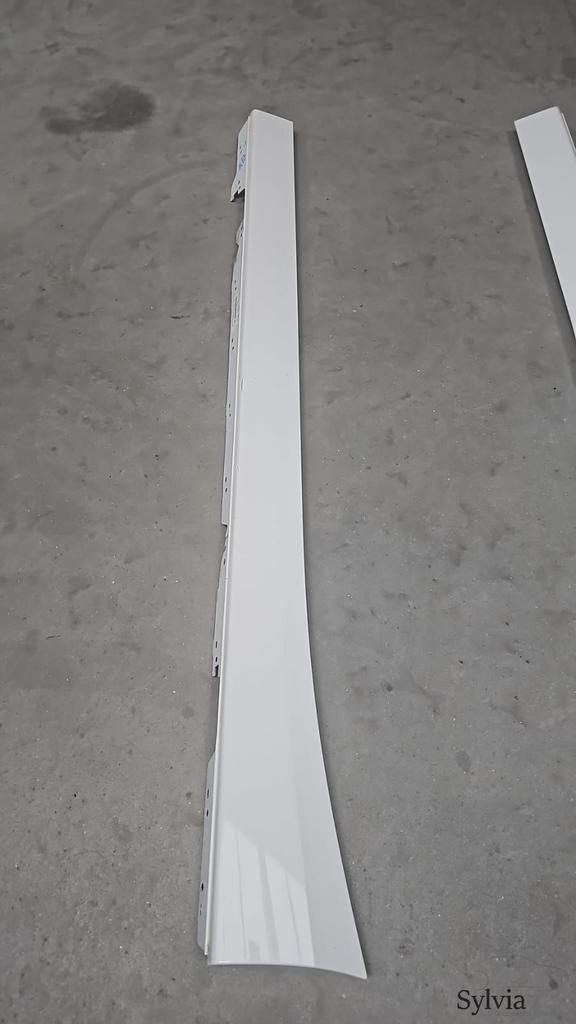 Sideskirts zijskirts dorpellijst links BMW 3 serie F20 +LCi, Auto-onderdelen, Carrosserie, Bumper, BMW, Gebruikt, Ophalen of Verzenden