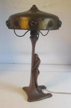 art nouveau Vienna lamp met vrouw en kap met cabuchons, Antiek en Kunst, Verzenden