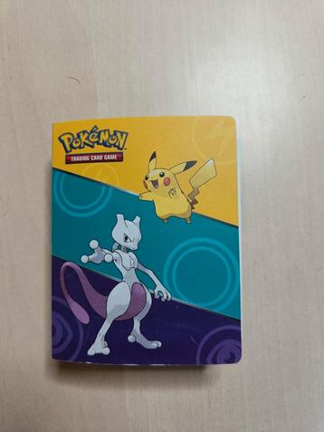 Album collector du jeu de cartes à collectionner Pokémon XY1