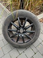 Zwarte Hyundai velgen met goede banden koopje!, Auto-onderdelen, Banden en Velgen, Ophalen, Gebruikt, 15 inch, 185 mm
