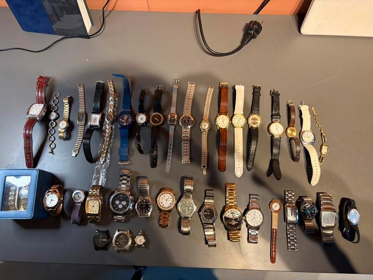 partij horloges diverse merken – sieraden, ongetest/defect, Handtassen en Accessoires, Sporthorloges, Verzenden