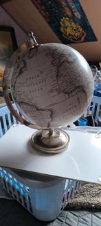 Globes terrestres, Enlèvement ou Envoi, Comme neuf